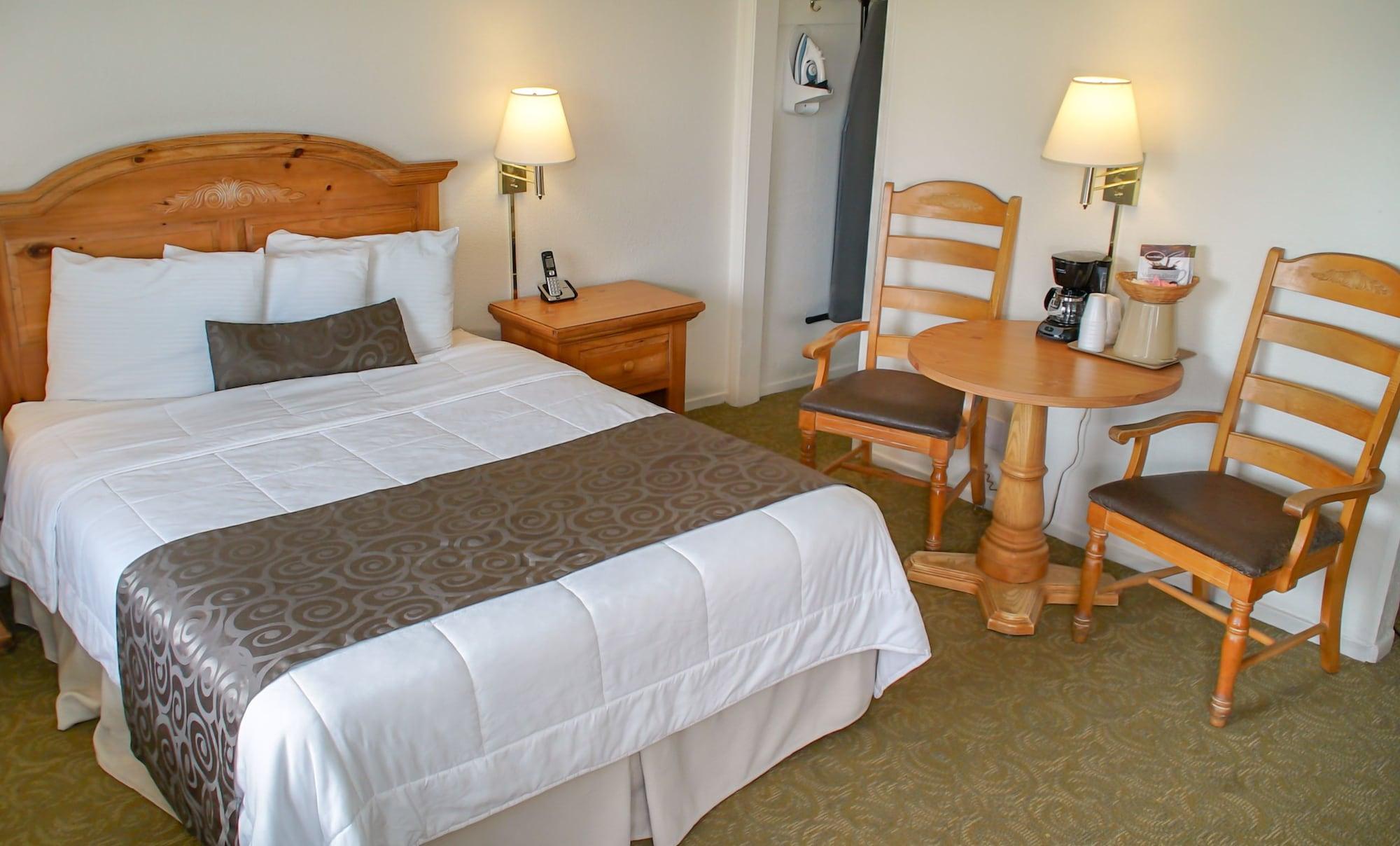 San Simeon Lodge