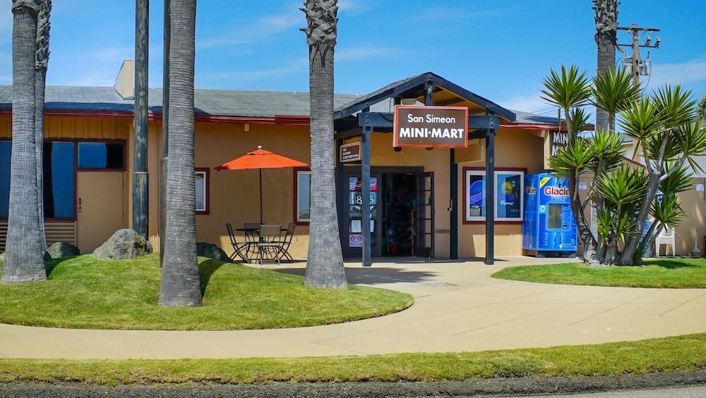San Simeon Lodge